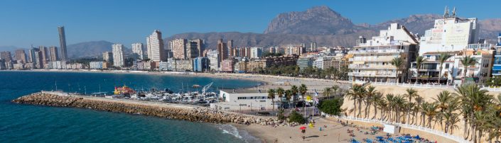 Imagen de la costa de Benidorm en la Comunitat Valenciana Imagen de la costa de Benidorm en la Comunitat Valenciana