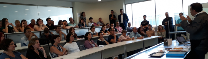 Estudiantes Red CdT 1500×430 Estudiantes en un aula de la Red Centres de Turisme de Turisme Comunitat Valenciana