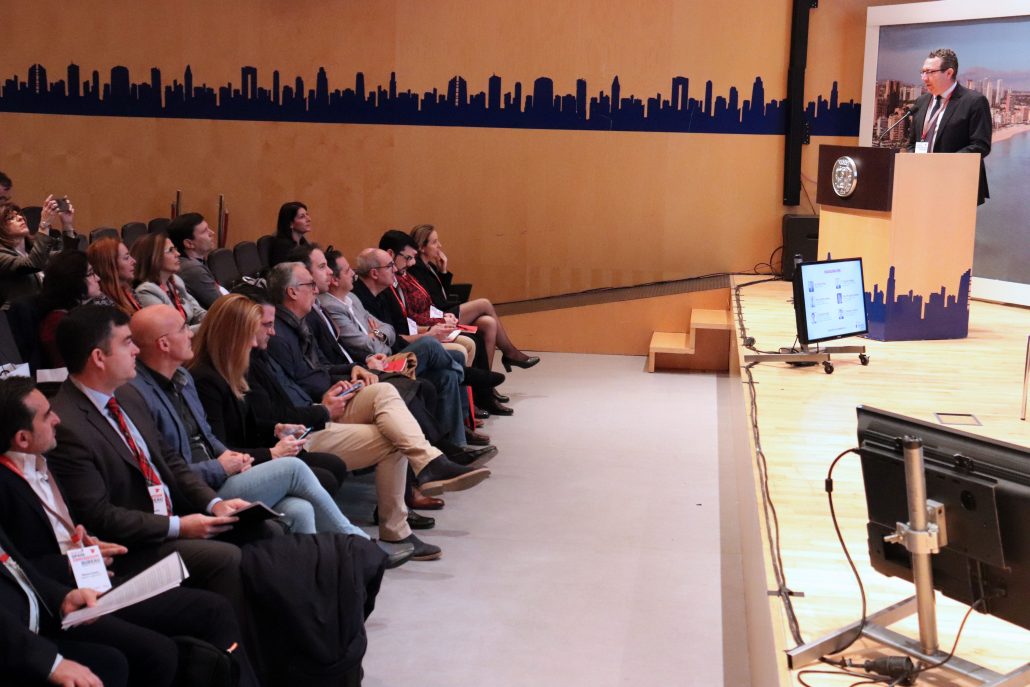 Antonio Pérez, alcalde de Benidorm, en la Asamblea de Spain Convention Bureau 2019