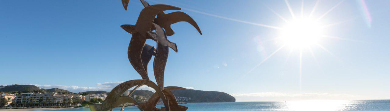 Escultura pájaros de Marí en Moraira, Alicante, Comunitat Valenciana